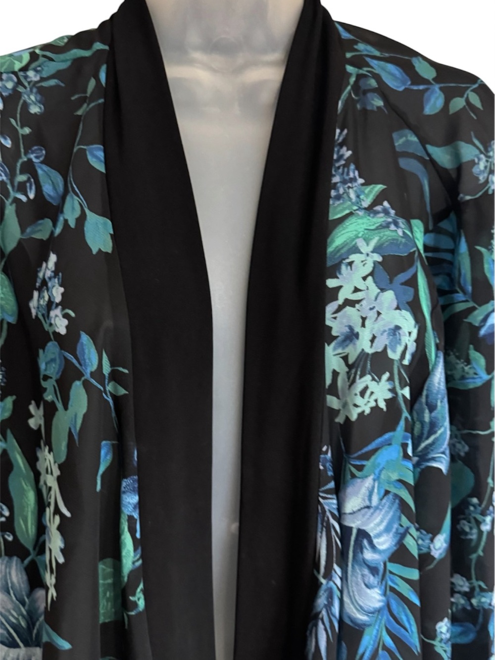 BEAUTIFUL Black Floral Kimono / Topper PLUS: 18 #11 - Picture 2 of 5
